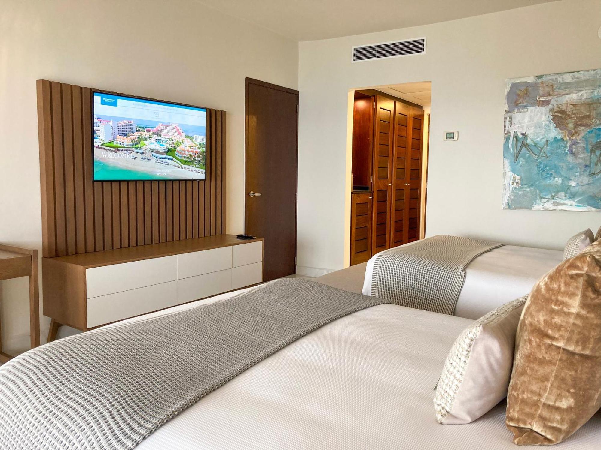 Wyndham Grand Cancun All Inclusive Resort & Villas Bagian luar foto